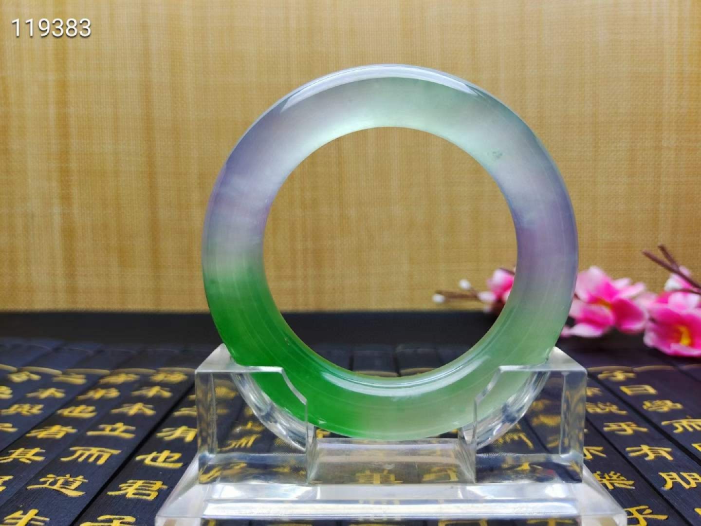 龙石种飘花翡翠手镯一对，口径56，重108.8/107.9克 