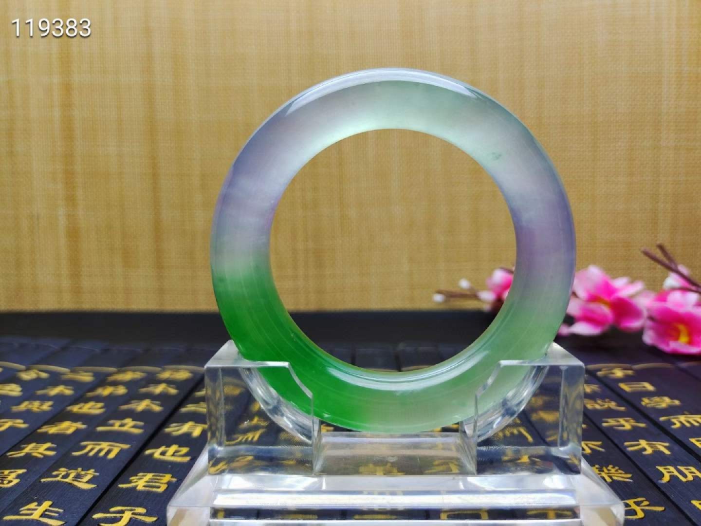 龙石种飘花翡翠手镯一对，口径56，重108.8/107.9克 
