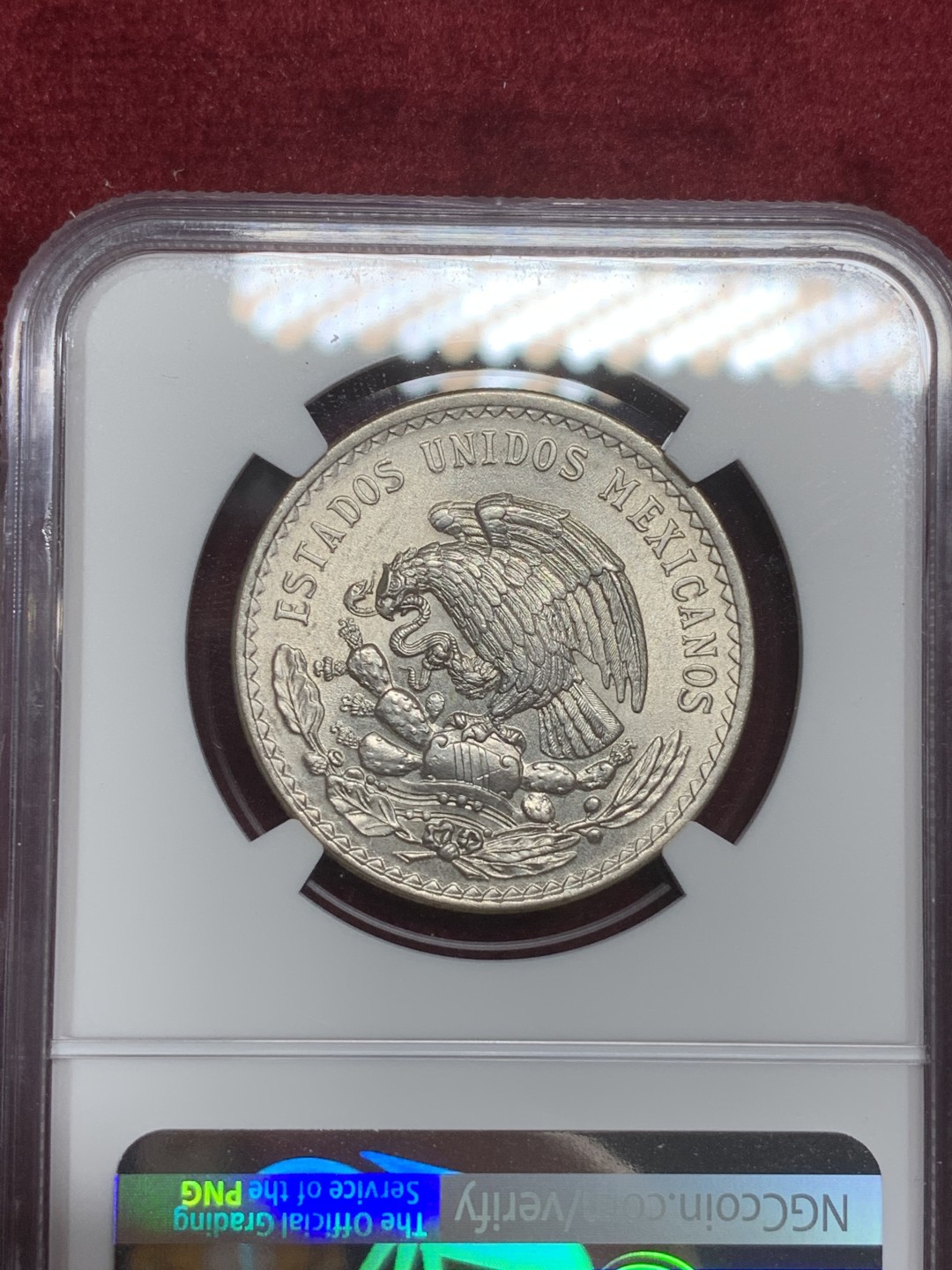 《竞宝斋》第75场-本周日，周一2场连拍（全场不限金额包邮） NGC MS63 墨西哥 1947年 鹰洋 1比索银币 比较少见的版式