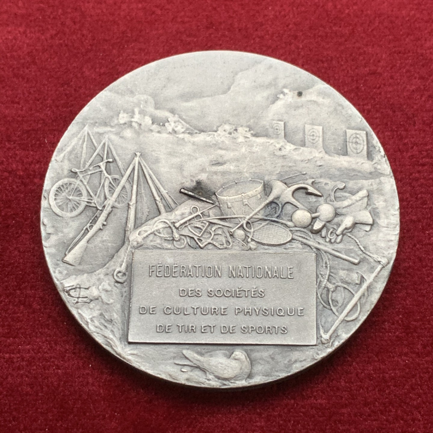 《竞宝斋》第75场-本周日，周一2场连拍（全场不限金额包邮） 原盒法国1900年前后镀银射击节大铜章UNC品相 50mm，65克，BRONZE铜标