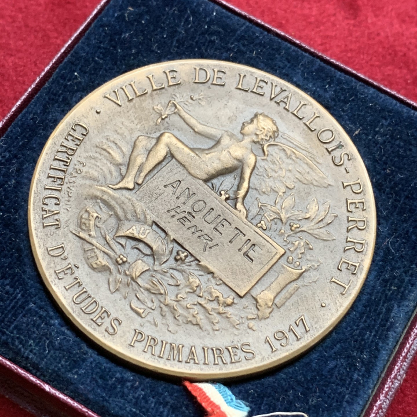 《竞宝斋》第75场-本周日，周一2场连拍（全场不限金额包邮） 原盒法国1917年女神教育铜章  50mm，57克，BRONZE铜标