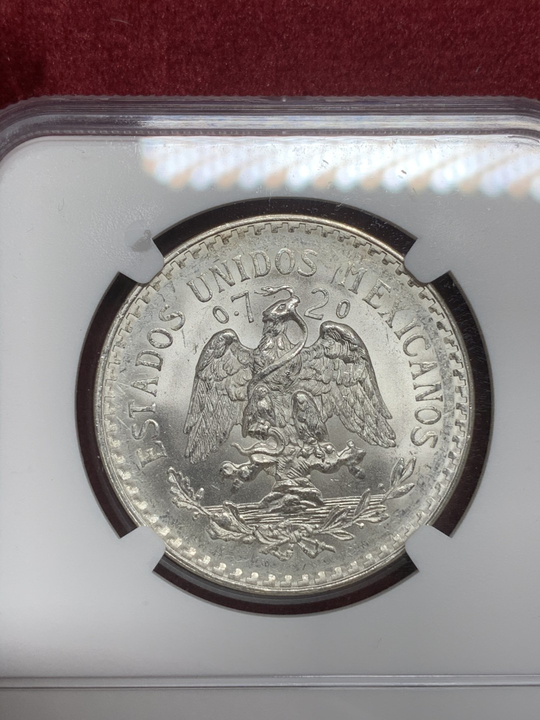 《竞宝斋》第75场-本周日，周一2场连拍（全场不限金额包邮） NGC MS66 1944M 墨西哥1比索小鹰洋 很不错的分数