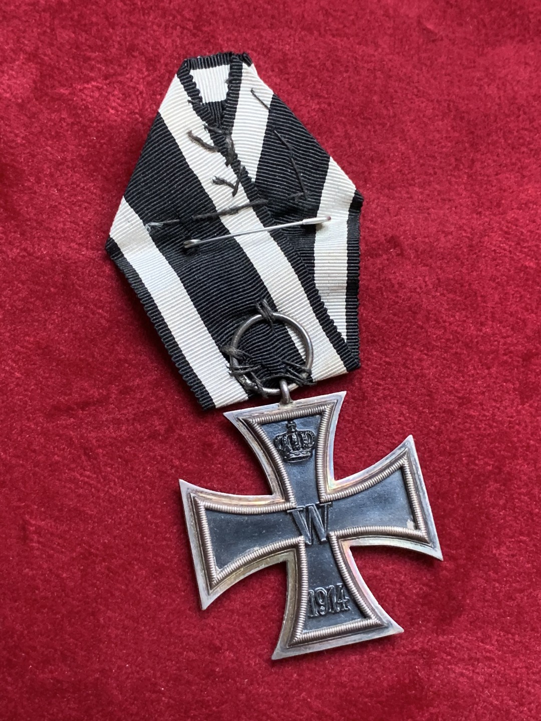 《竞宝斋》第75场-本周日，周一2场连拍（全场不限金额包邮） 德国一战二级铁十字勋章，品相状态好