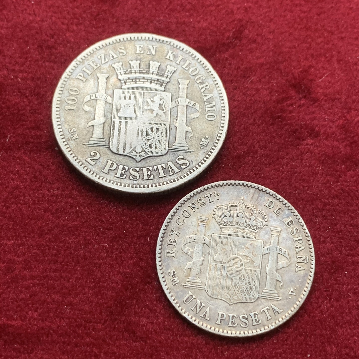 《竞宝斋》第75场-本周日，周一2场连拍（全场不限金额包邮） 西班牙银币一对  西班牙1903年1比塞塔银币+西班牙1870年拿花2比塞塔银币
