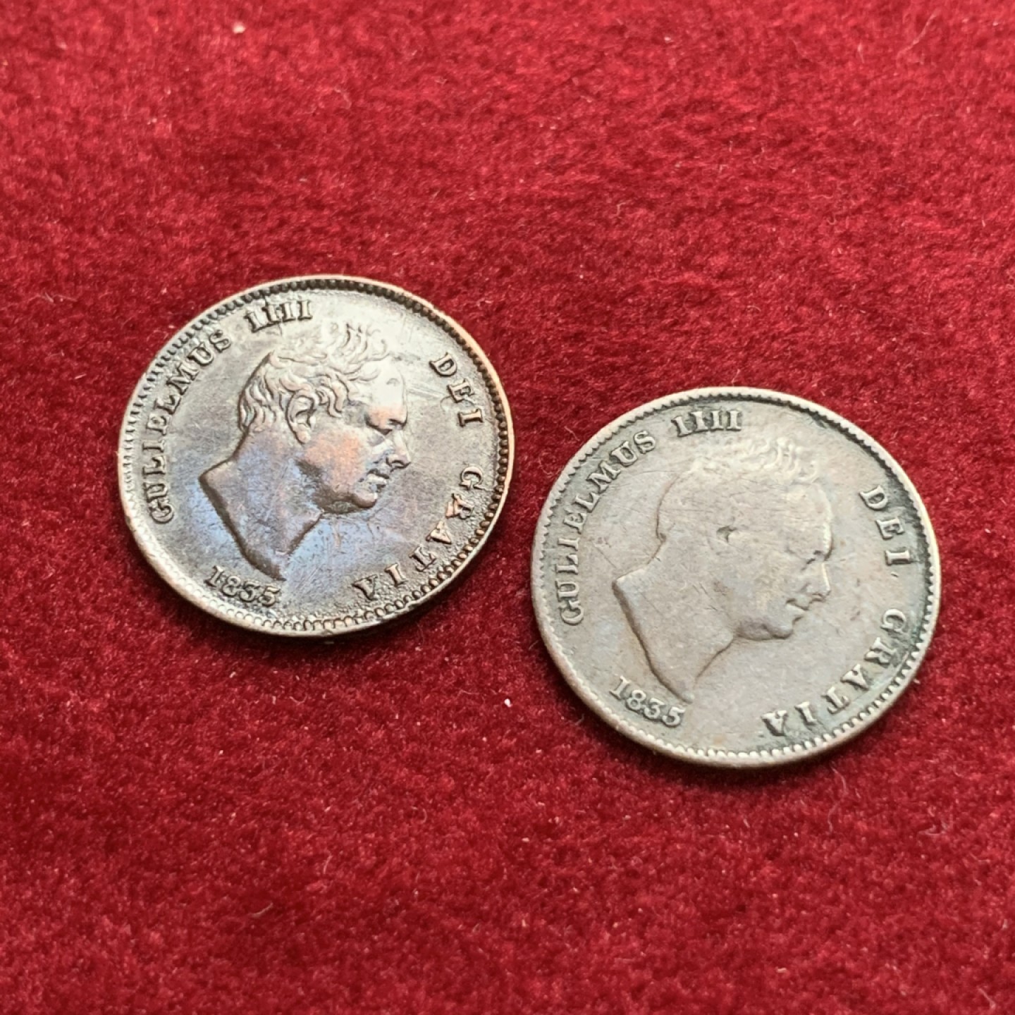 《竞宝斋》第75场-本周日，周一2场连拍（全场不限金额包邮） 英国 威廉四世 1835年 1/2 法新铜币 两枚 细节见图