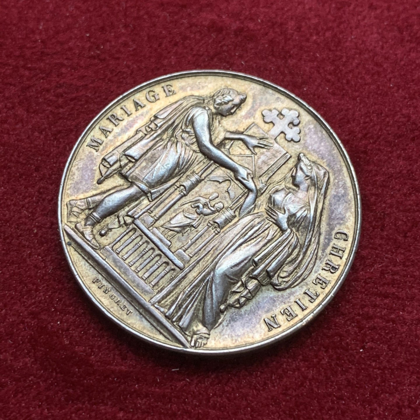 《竞宝斋》第75场-本周日，周一2场连拍（全场不限金额包邮） 法国 1880-1898年 银质 婚章 双面紫金色包浆 漂亮  12.2克  29.1mm直径 丰饶角边铭 带银标 