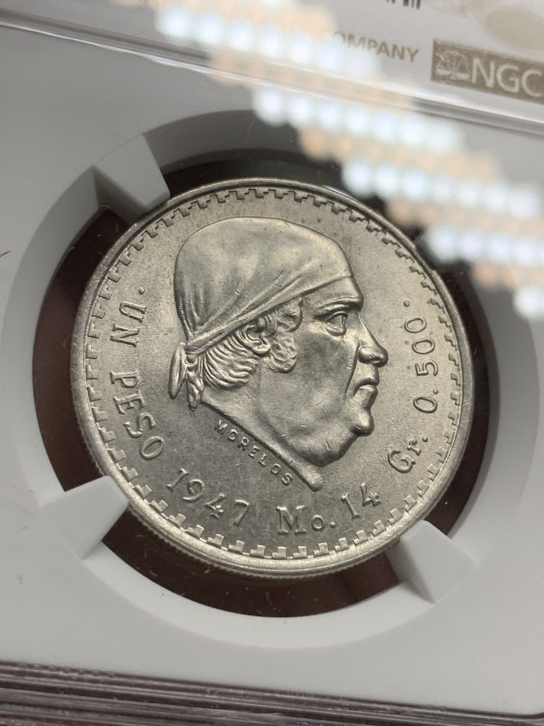 《竞宝斋》第75场-本周日，周一2场连拍（全场不限金额包邮） NGC MS63 墨西哥 1947年 鹰洋 1比索银币 比较少见的版式