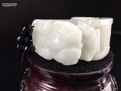 和田白玉手链，玉质细腻油润白度一级 和田白玉手链，玉质细腻油润白度一级