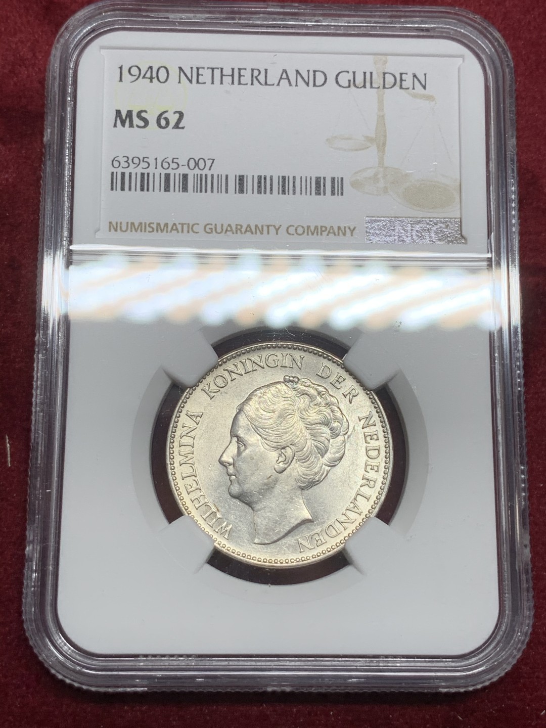 《竞宝斋》第75场-本周日，周一2场连拍（全场不限金额包邮） NGC-MS62 荷兰1940年 威廉米娜女王 1盾银币 转光好品