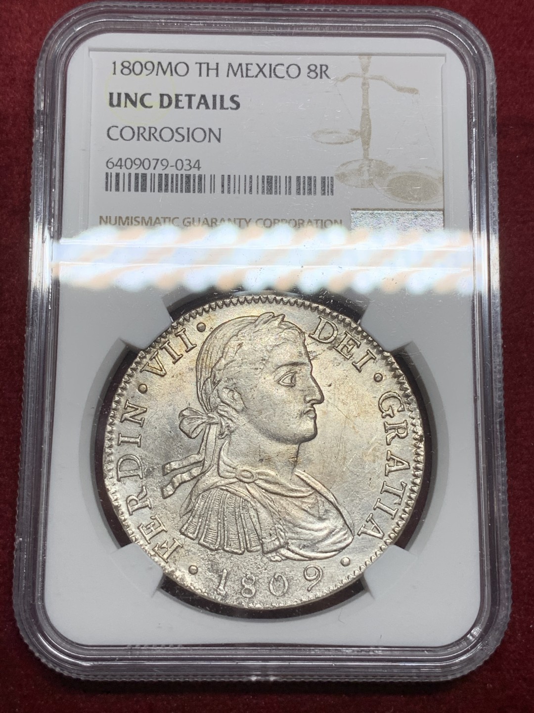 《竞宝斋》第75场-本周日，周一2场连拍（全场不限金额包邮） NGC-UNC  墨西哥1809年 费迪南七世 8R双柱银币 过渡年份 臆造头像 双面深打  背面寒光照人