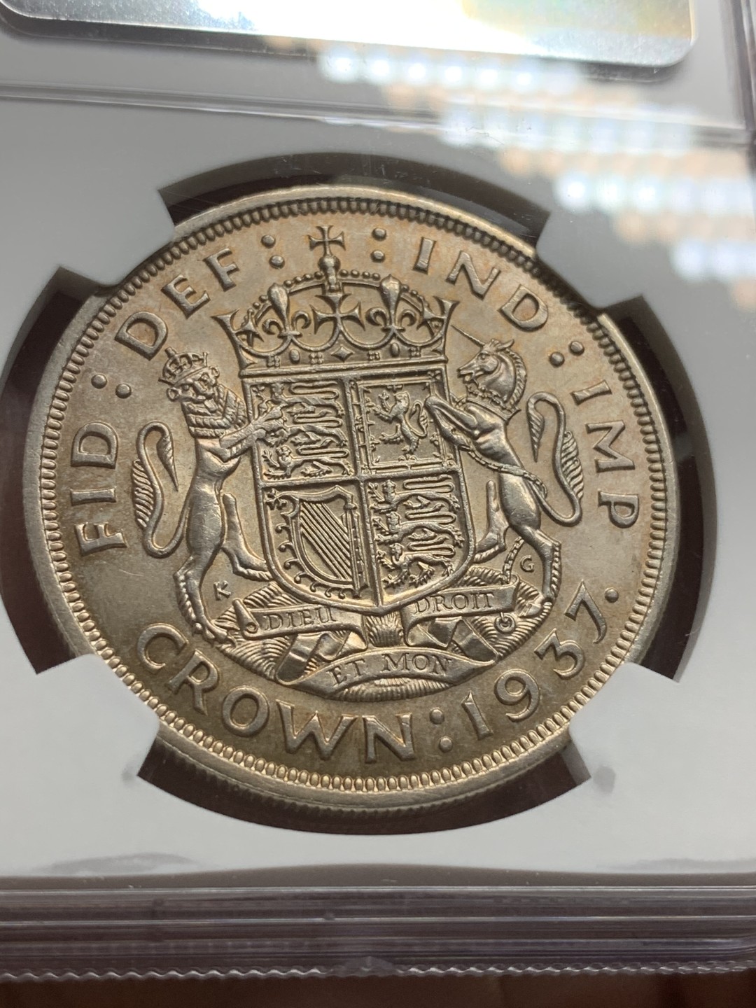 《竞宝斋》第75场-本周日，周一2场连拍（全场不限金额包邮） NGC-MS62 英国1937年 乔六 1克朗 大银币 原光好品图案深俊