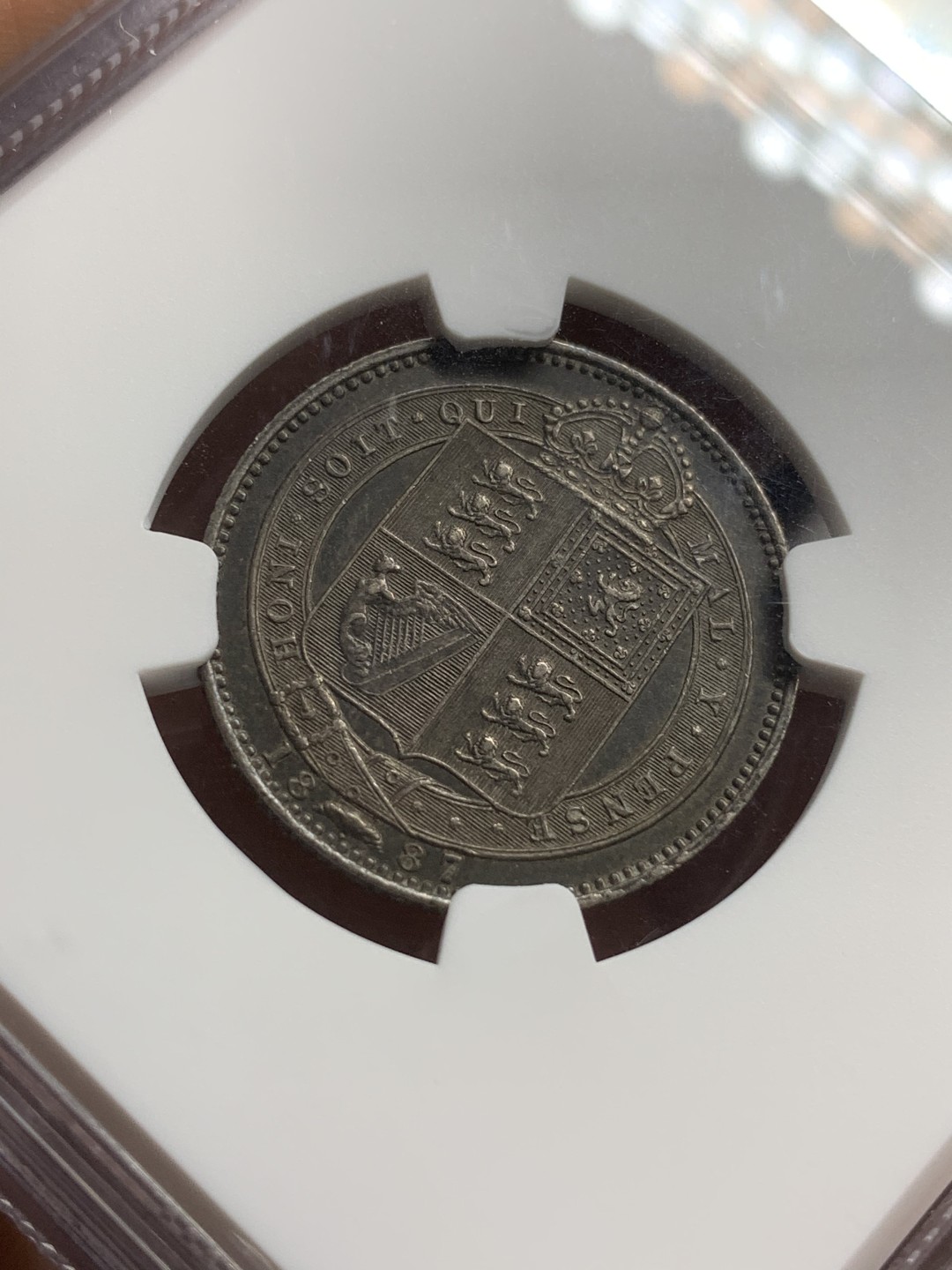 《竞宝斋》第75场-本周日，周一2场连拍（全场不限金额包邮） NGC-AU55 英国 1887年 维多利亚高冠1先令银币 欧洲原味老包浆 岁月感浓厚