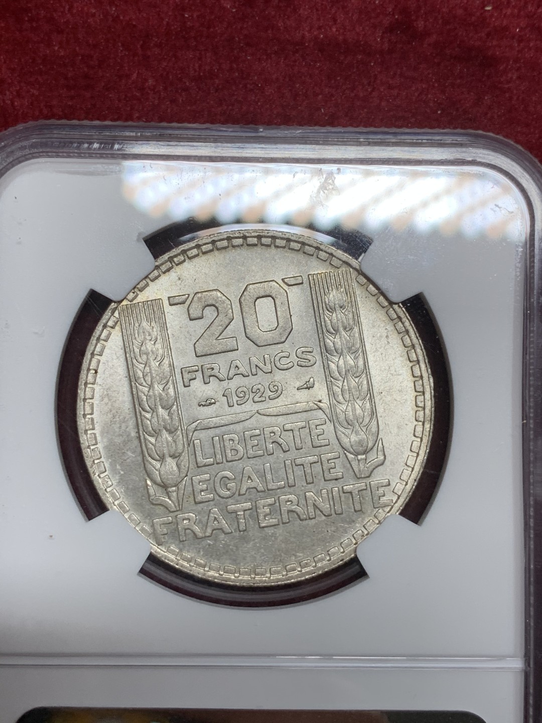 《竞宝斋》第75场-本周日，周一2场连拍（全场不限金额包邮） NGC-MS63 法国 1929年 谷物女神 20法郎 顶级好品 平时见到的都是XF品相