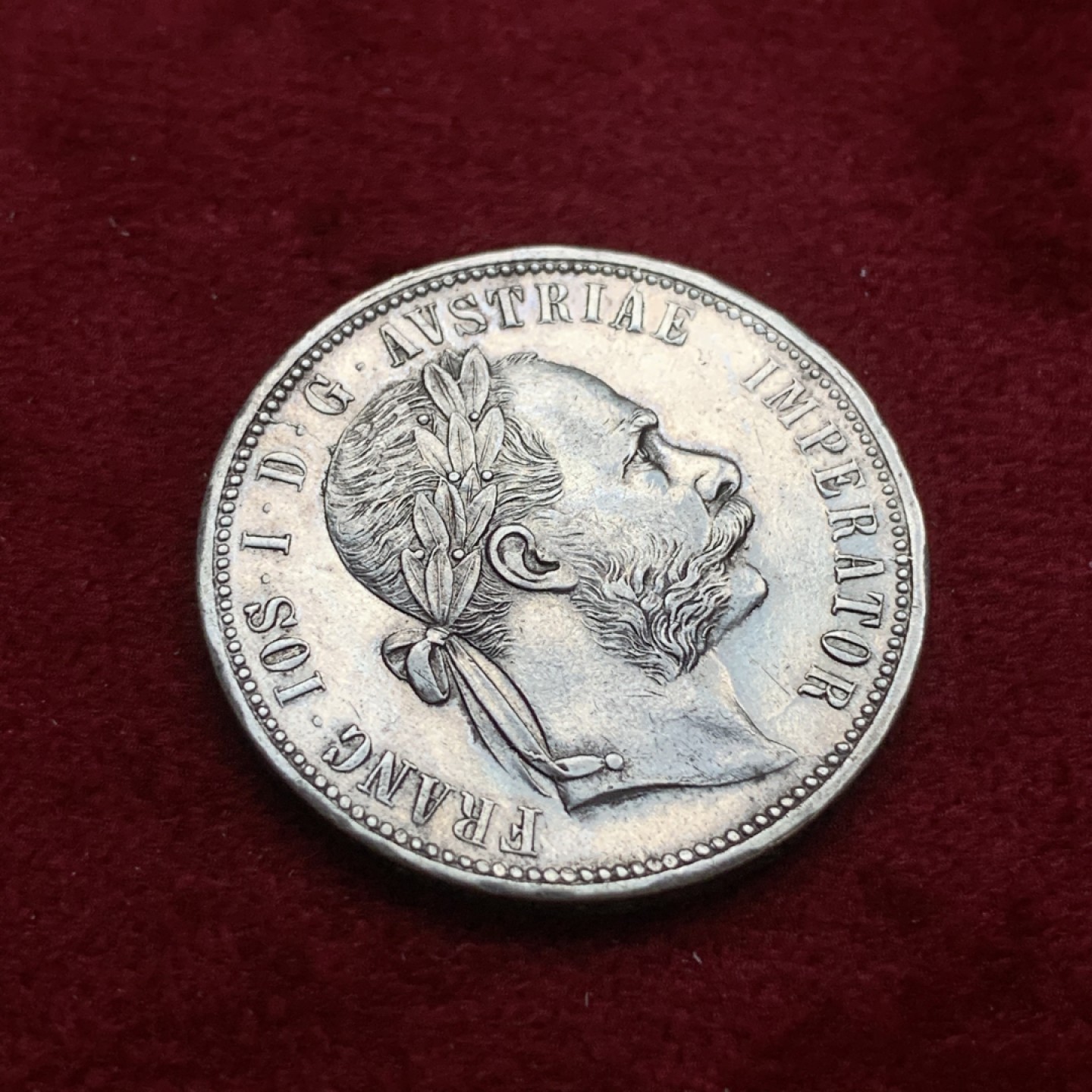 《竞宝斋》第75场-本周日，周一2场连拍（全场不限金额包邮） 奥匈帝国 1879年 1F 银币一枚 原味好细节