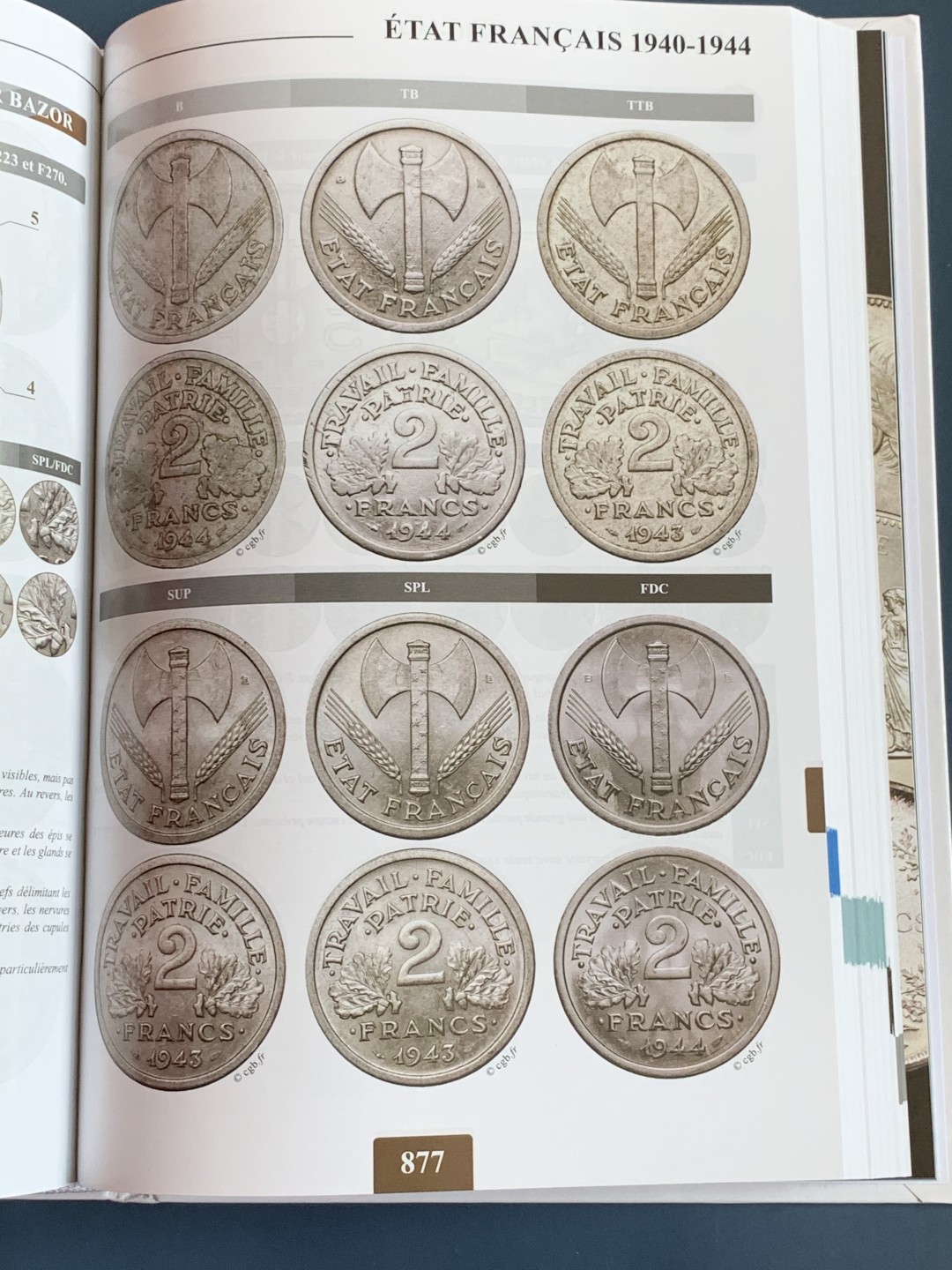 《竞宝斋》第75场-本周日，周一2场连拍（全场不限金额包邮） 原封精装本 法国2019钱币目录 从造币工艺，雕刻师，标识标志，细分版别都有详尽的分类 厚达1126页！可谓是法币的百科全书，难得