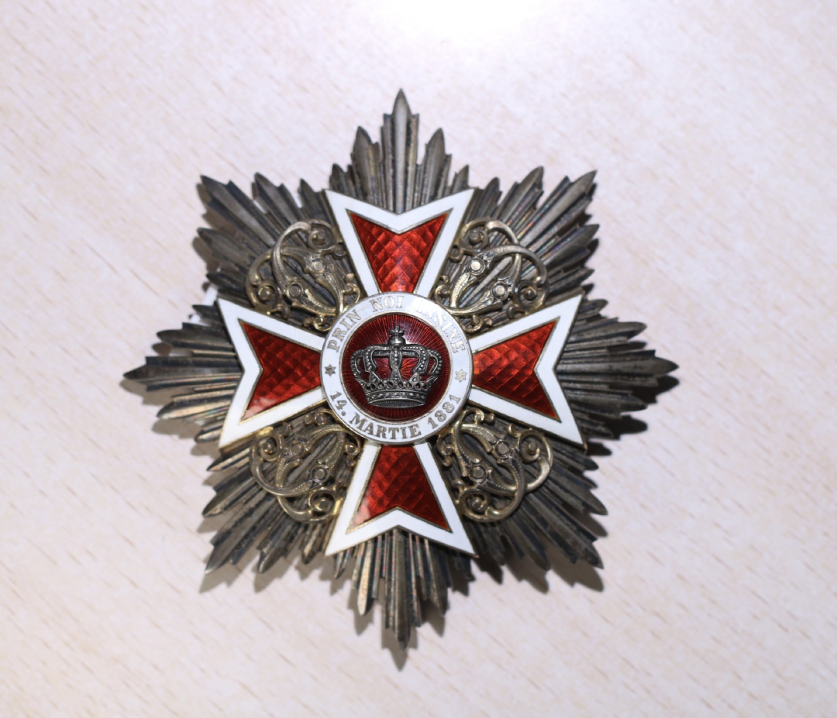 大猫徽章拍卖第197期 大十字级罗马尼亚王冠勋章 原盒 好品