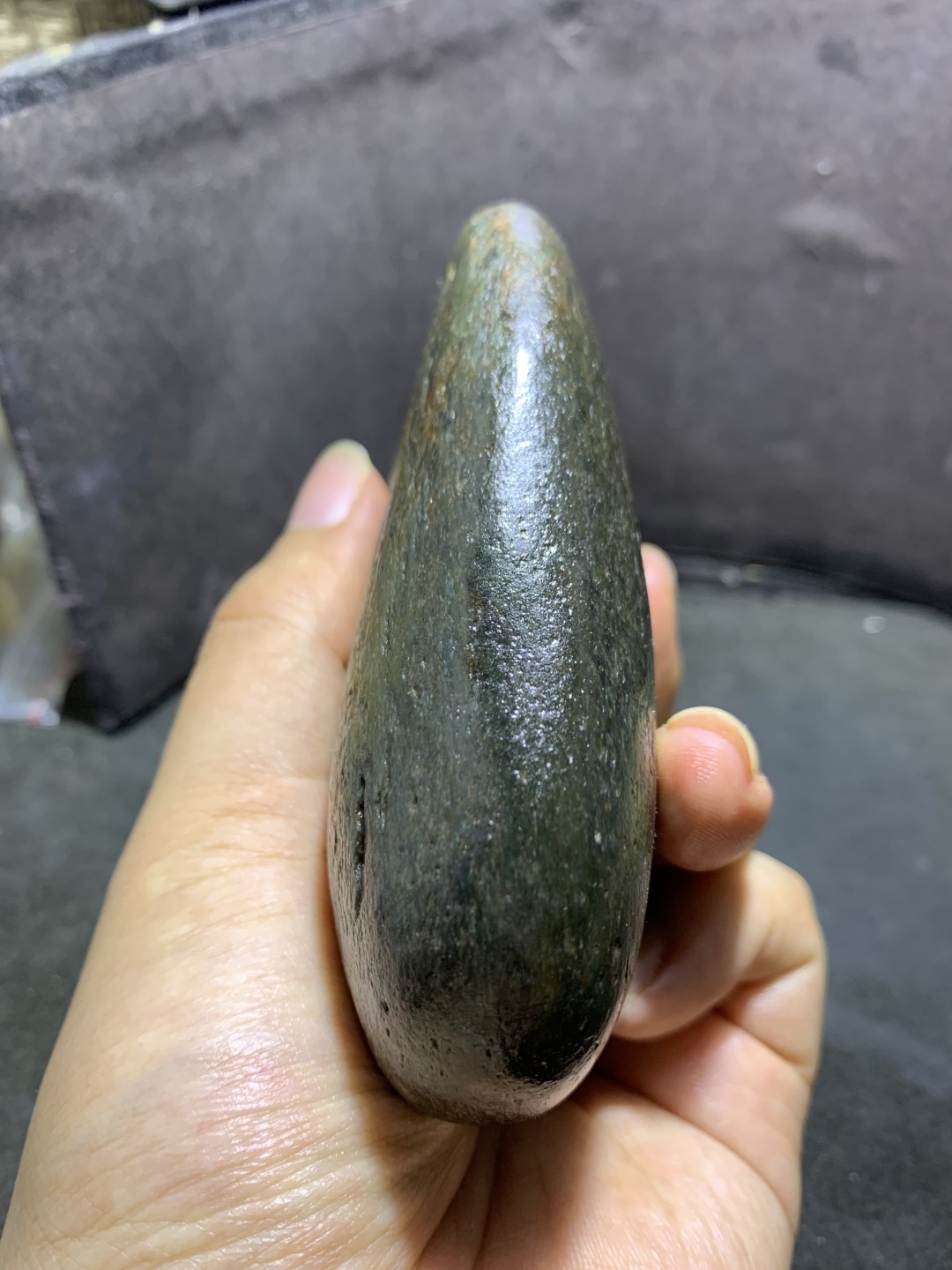 和田玉特色老皮独籽一颗，