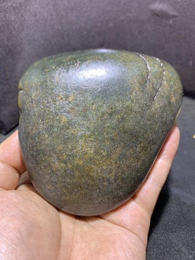 和田玉特色老皮独籽一颗， - 和田玉特色老皮独籽一颗，