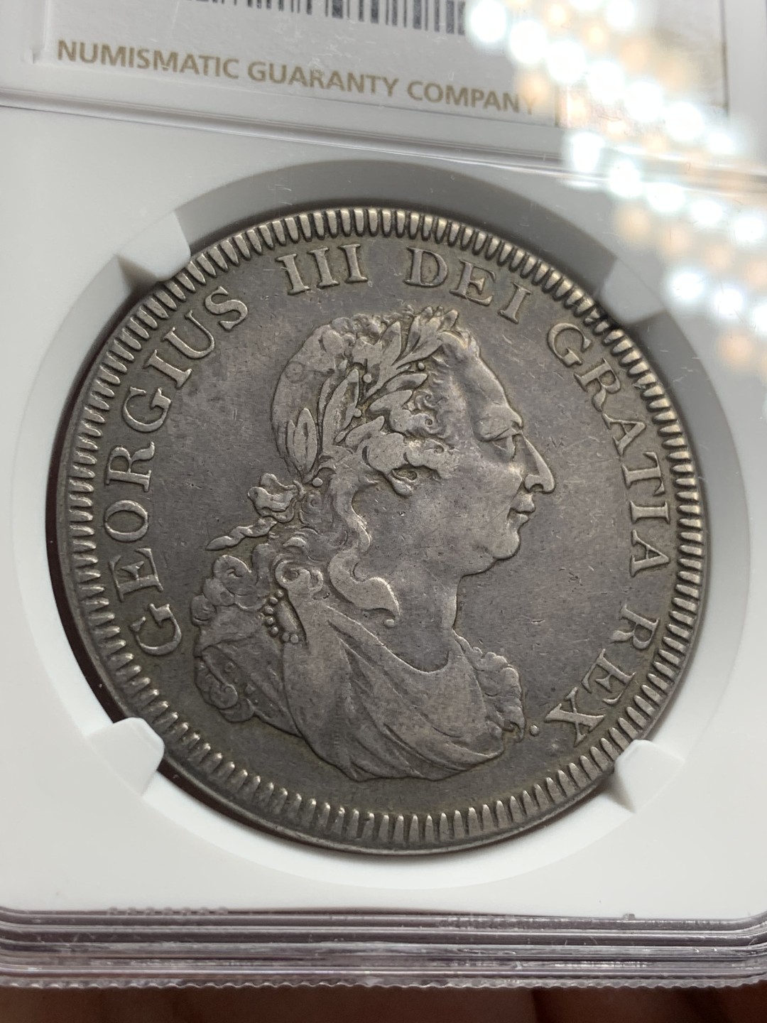 《竞宝斋》第76场-本周日，周一2场连拍（全场不限金额包邮） NGC-VF35 英国乔三 1804年 英格兰银行 5先令大银币 一流的传世包浆 暴涨品种