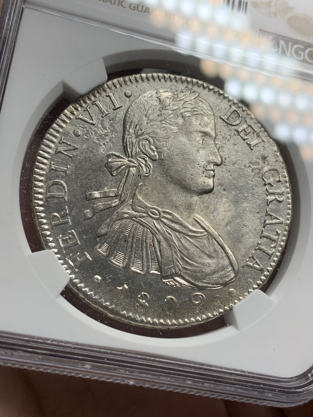 《竞宝斋》第76场-本周日，周一2场连拍（全场不限金额包邮） NGC UNC 墨西哥 1809  费七 8R 双柱 大银币 双面深打 细节非常好