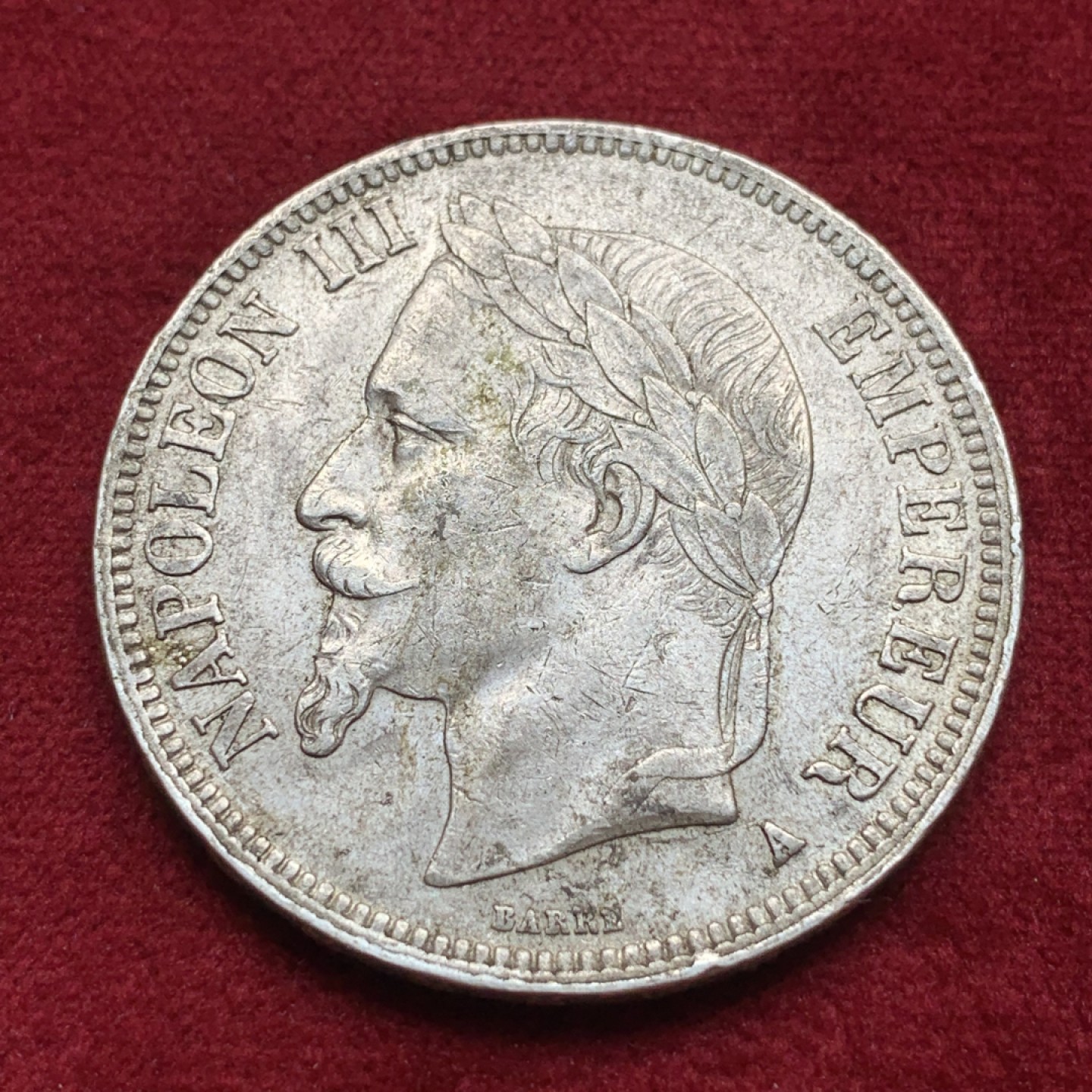 《竞宝斋》第76场-本周日，周一2场连拍（全场不限金额包邮） 法国 1867年 拿三 5法郎 银币 原味包浆 细节不错