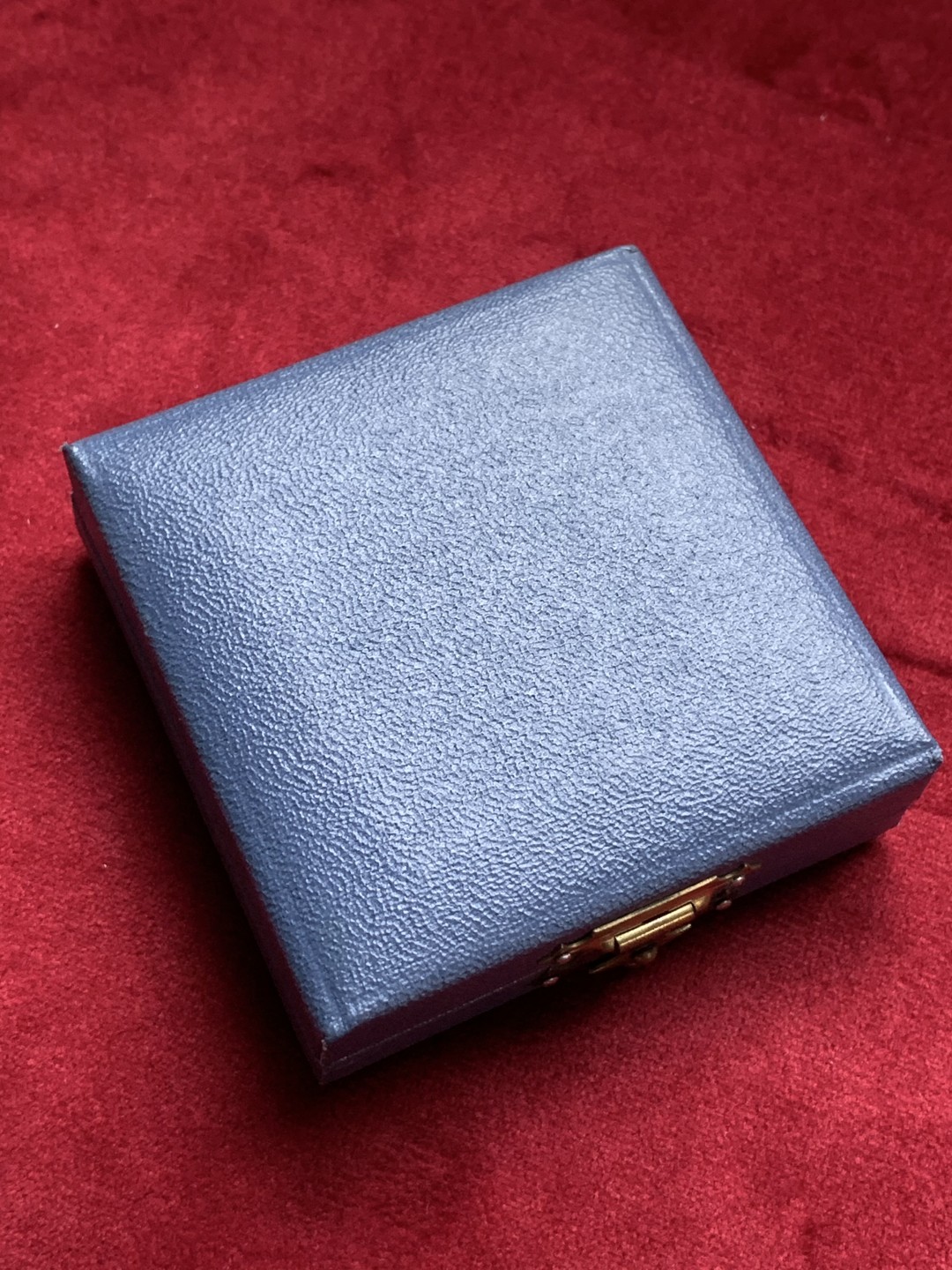 《竞宝斋》第76场-本周日，周一2场连拍（全场不限金额包邮） PROOF精美原盒包装匈牙利1977年200福林纪念银币   发行量5000枚  28.00g