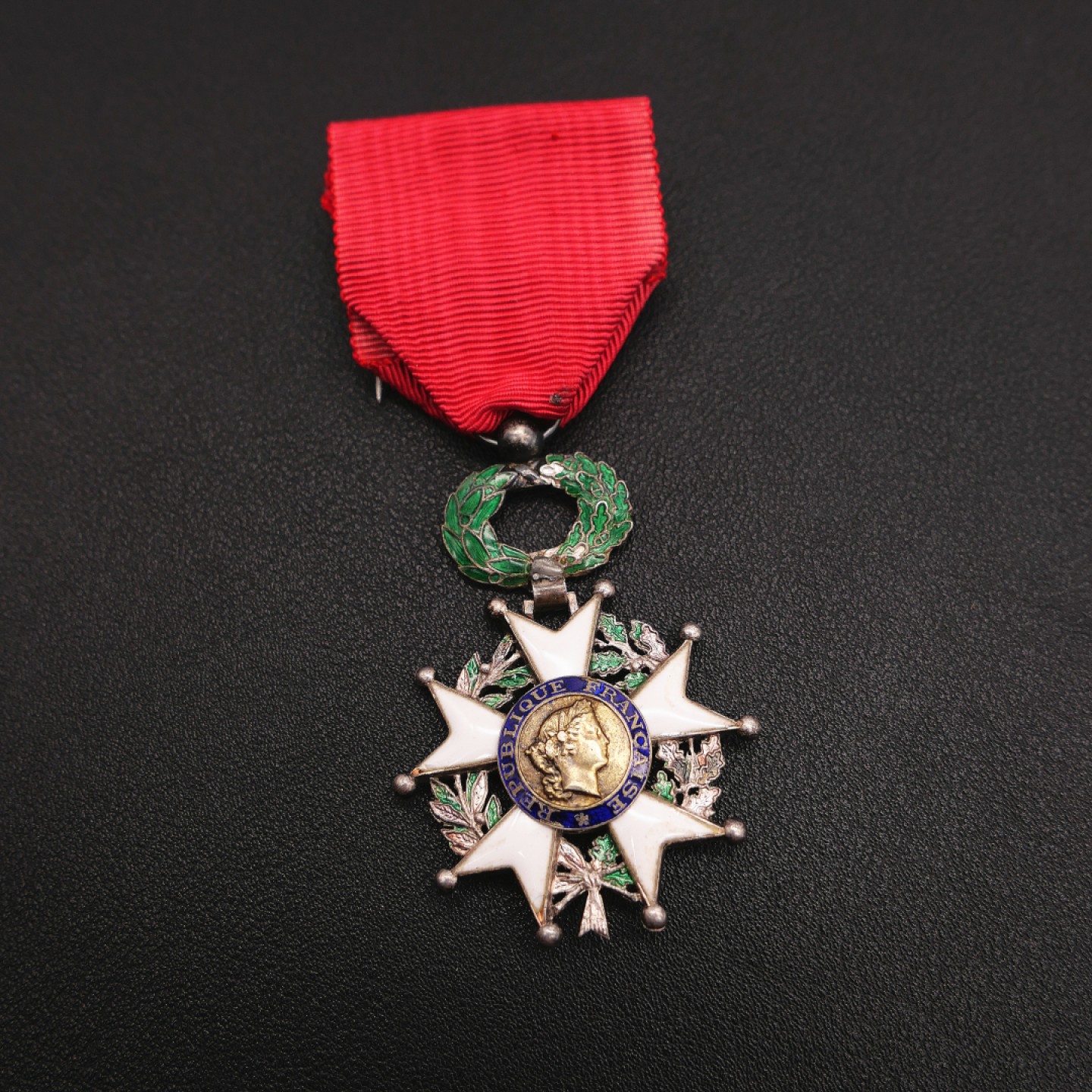 勋章奖章交易所7月23日拍卖 银质珐琅法国第四共和荣军勋章