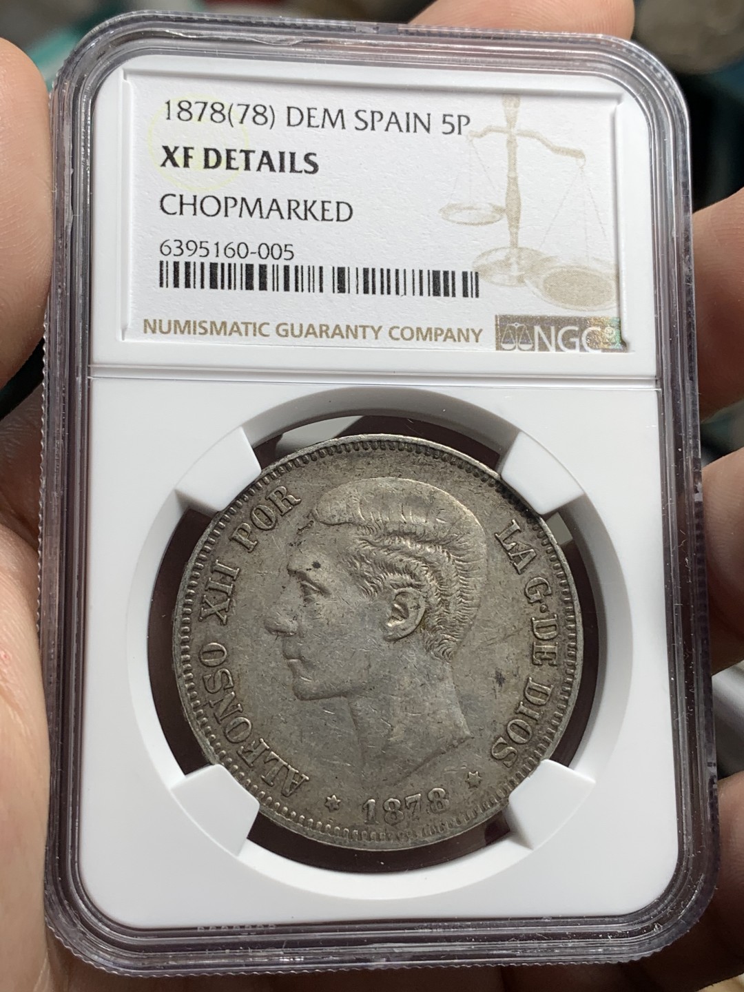 《竞宝斋》第76场-本周日，周一2场连拍（全场不限金额包邮） NGC-XF 西班牙1878年 阿方索十二世 5比塞塔双柱 大银币 有小戳 细节都不错