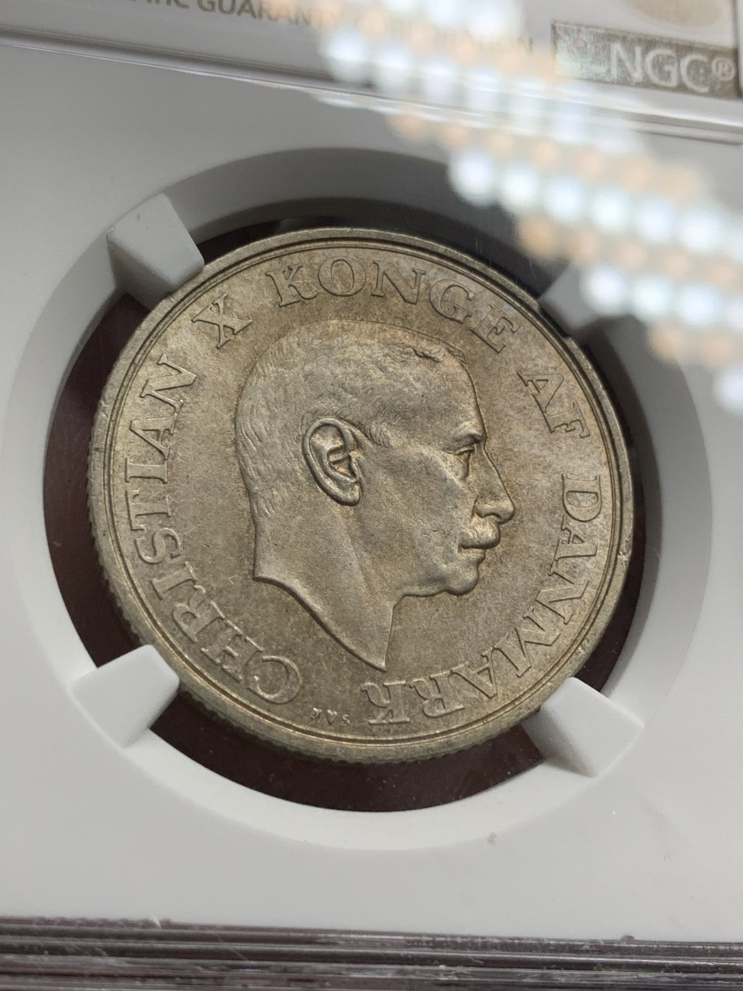 《竞宝斋》第76场-本周日，周一2场连拍（全场不限金额包邮） NGC-MS63 丹麦 1937年二十五周年纪念 2克朗 银币 一流状态少见品种