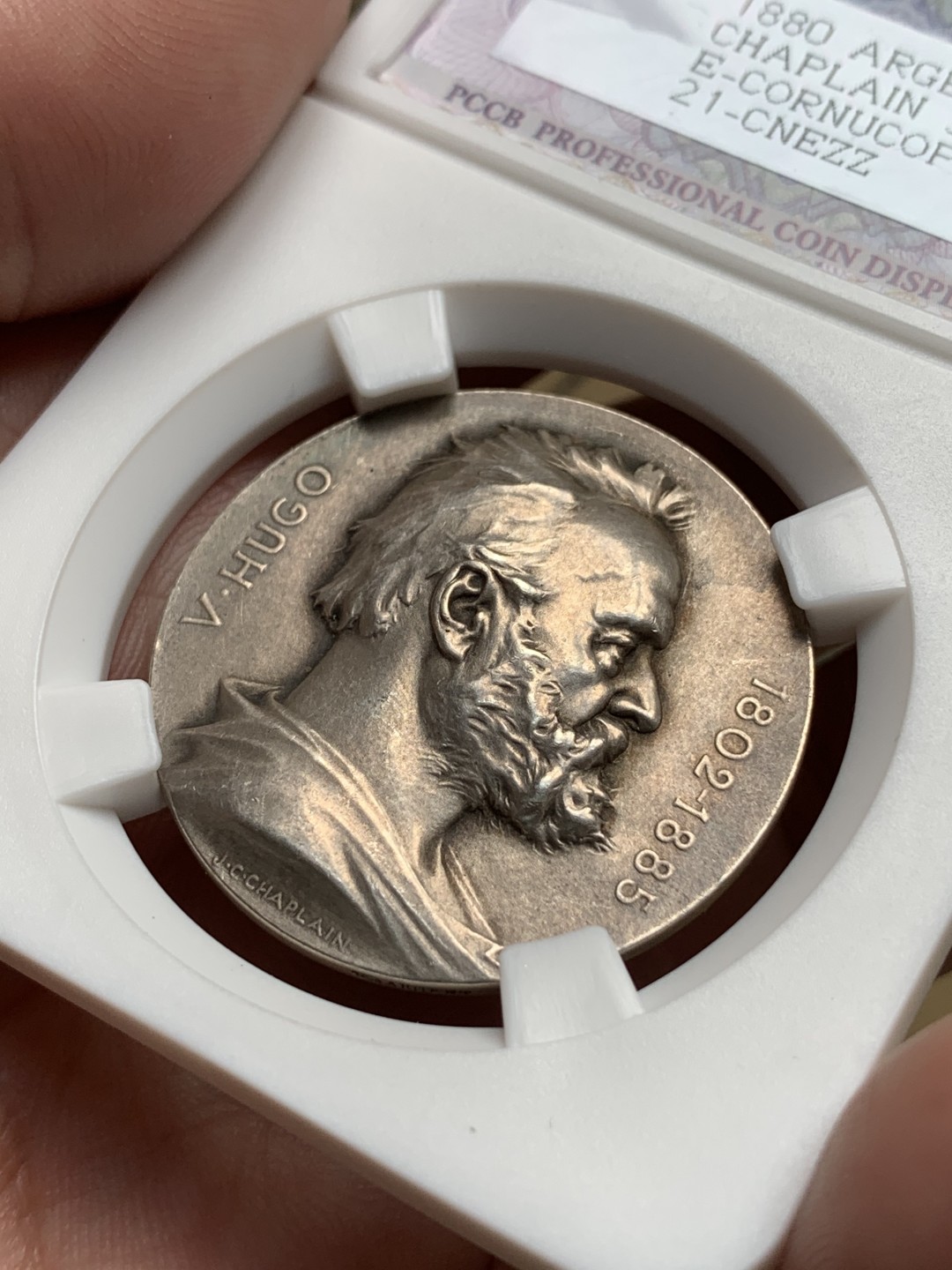 《竞宝斋》第76场-本周日，周一2场连拍（全场不限金额包邮） 法国 1902年 雨果 百年 纪念银章 32mm直径 17.15克 丰饶角边铭 值得收藏