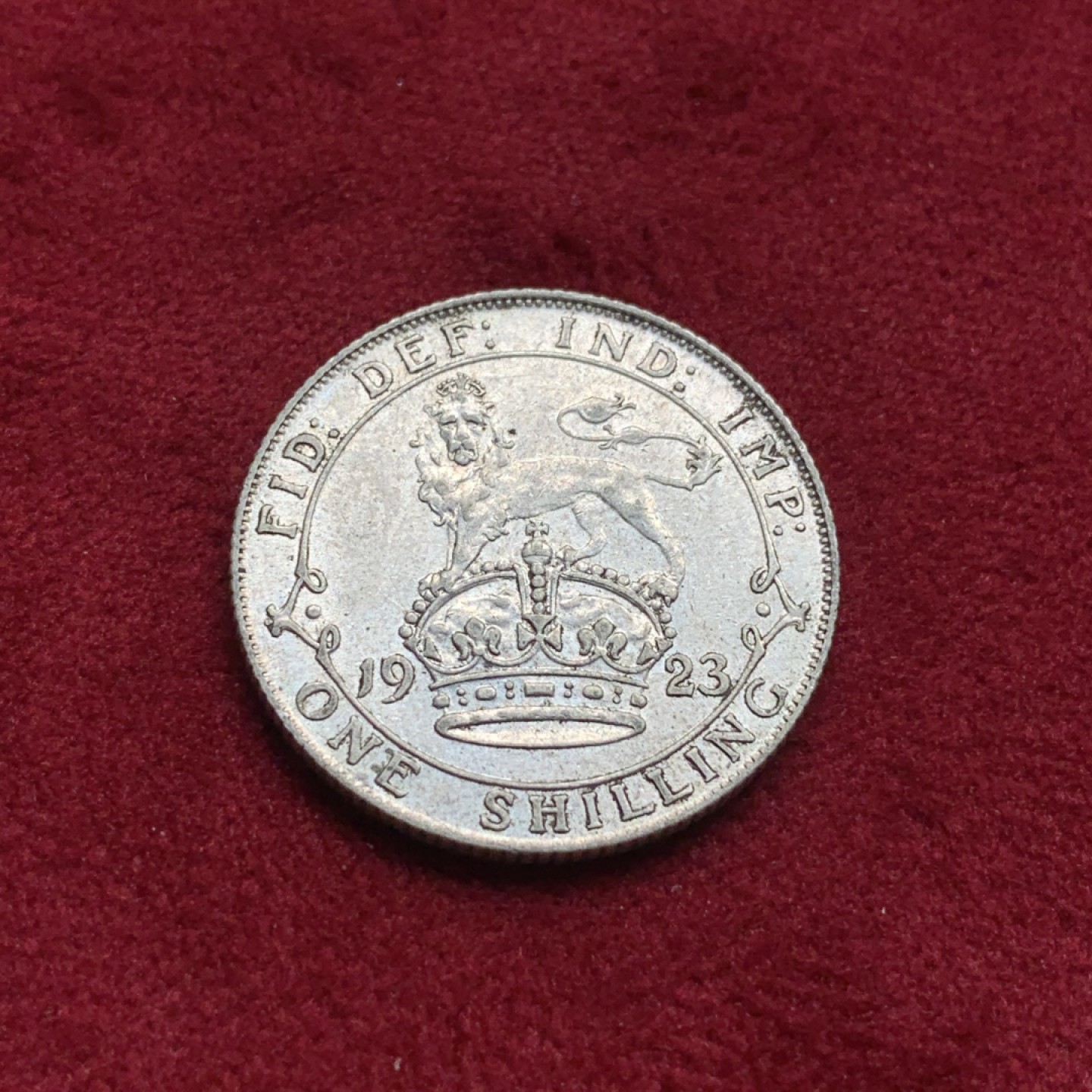 《竞宝斋》第76场-本周日，周一2场连拍（全场不限金额包邮） 好品 1923 乔治五世先令银币 头发都打出来了