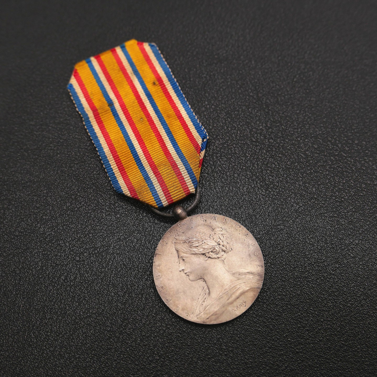 勋章奖章交易所7月23日拍卖 银质法国1900版消防奖章