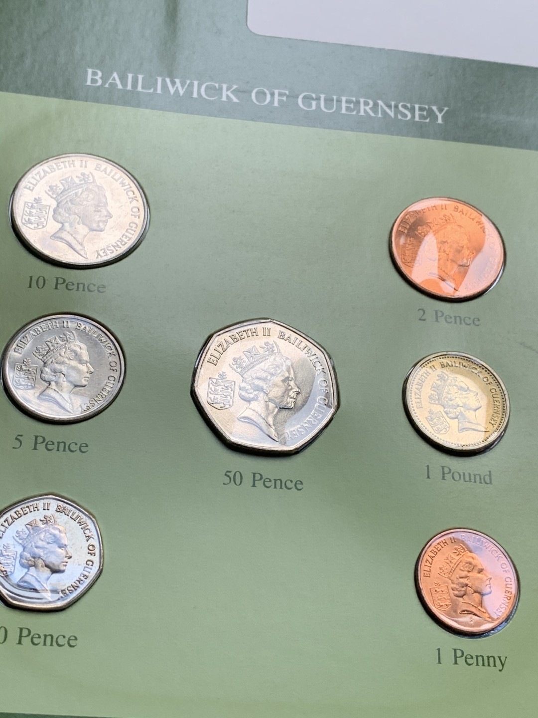 《竞宝斋》第76场-本周日，周一2场连拍（全场不限金额包邮） 3套一组 佛得角套币UNC共7枚+福克兰群岛1987年清年份套币全套+根西岛1985年清年份全套，富兰克林精选品种