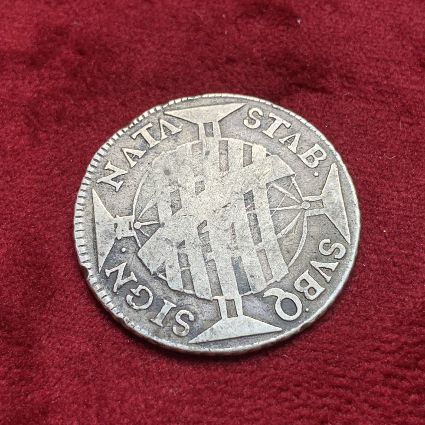 《竞宝斋》第76场-本周日，周一2场连拍（全场不限金额包邮） 葡属巴西 1764年 300面值 地球银币  非常少见的规格 原味包浆