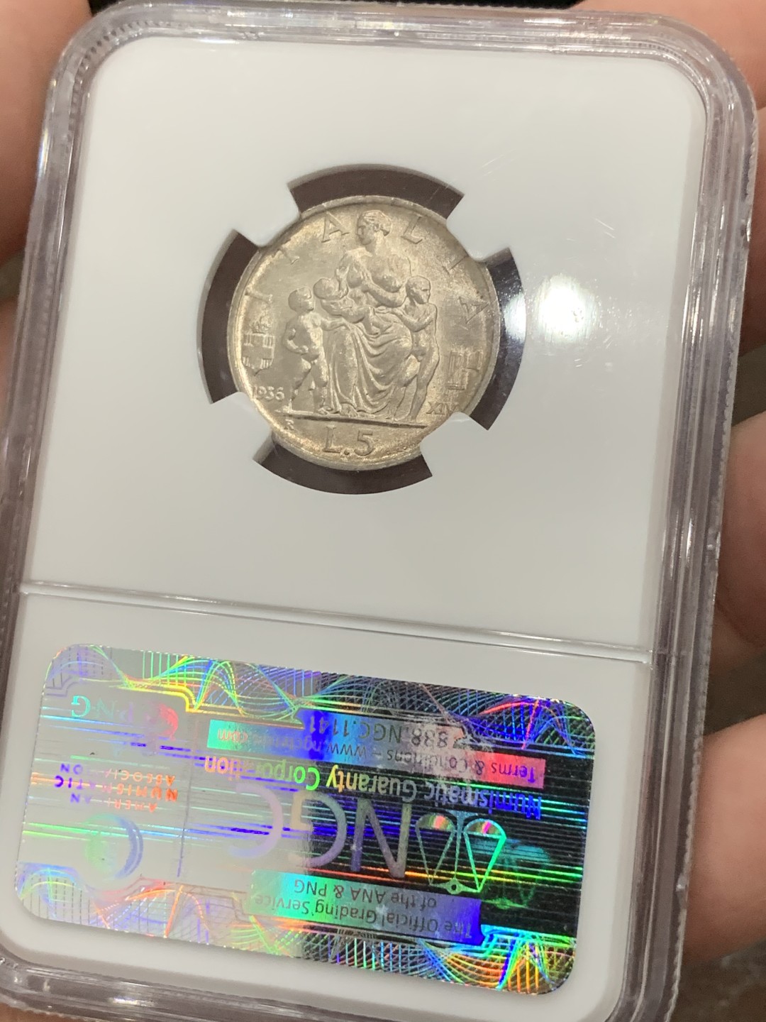 《竞宝斋》第76场-本周日，周一2场连拍（全场不限金额包邮） NGC MS64意大利王国1936年5里拉，强转光，极好的状态。