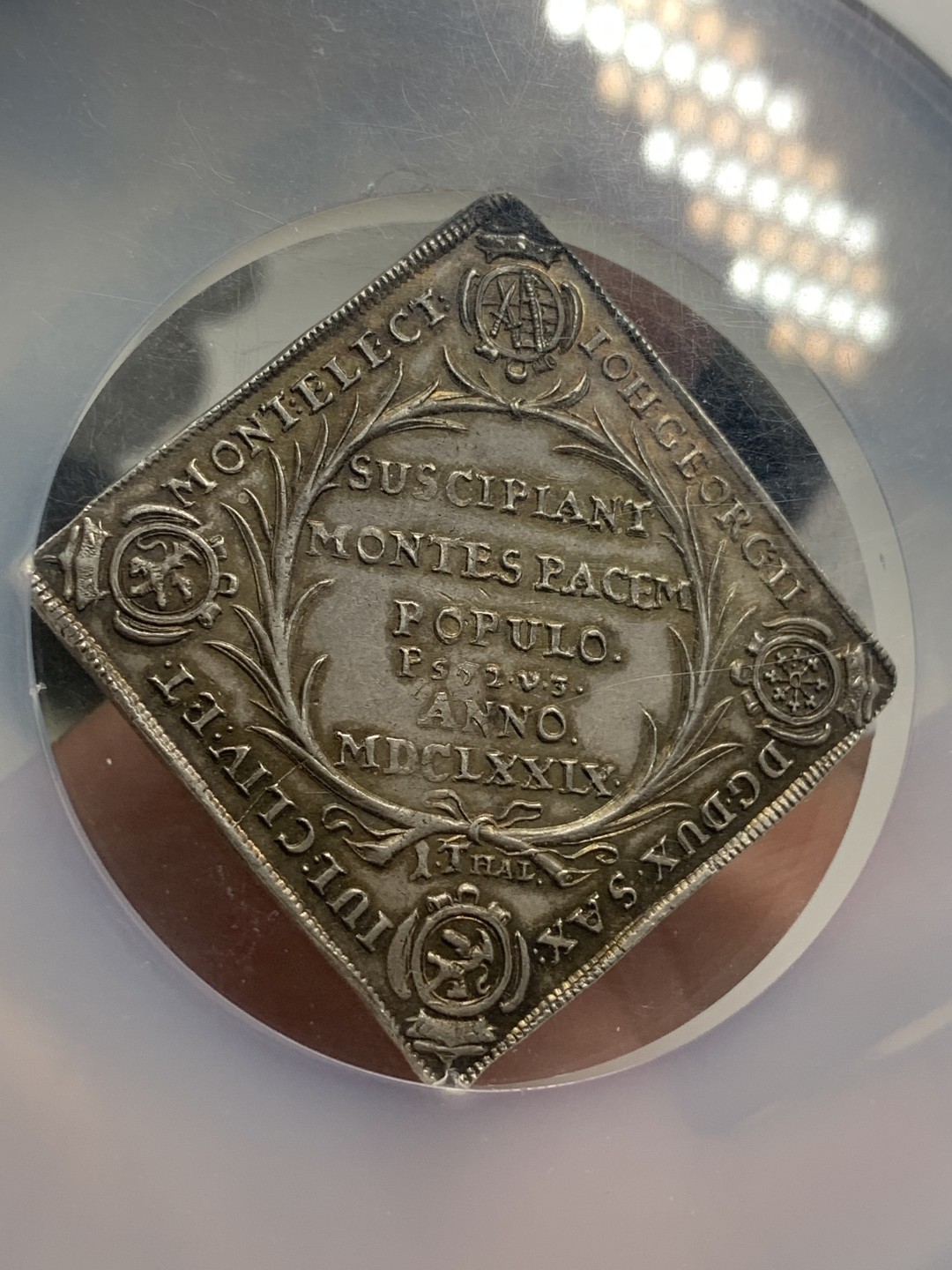 《竞宝斋》第76场-本周日，周一2场连拍（全场不限金额包邮） NGC MS62 1679年萨克森奈梅亨和平方型泰勒 纪念法荷战争结束奈梅亨条约缔结的泰勒，稀少品种，唯一冠军分