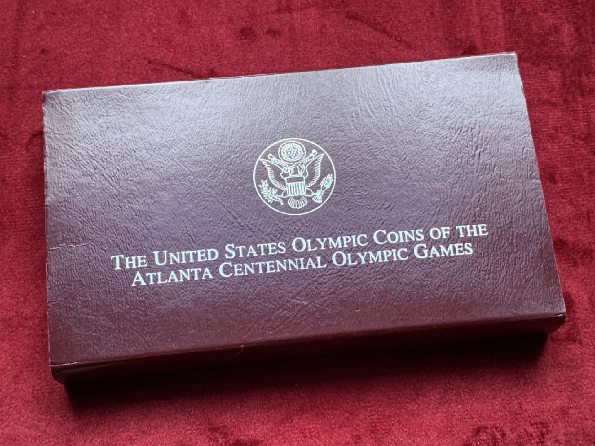 《竞宝斋》第76场-本周日，周一2场连拍（全场不限金额包邮） PROOF原包装证书美国1996年亚特兰大奥运会女足1/2美元纪念币