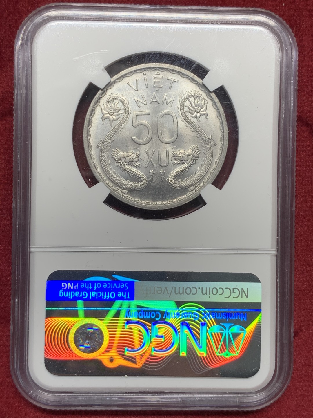 《竞宝斋》第76场-本周日，周一2场连拍（全场不限金额包邮） NGC MS65 越南/南越1953年50XU三姐妹双龙大铝币，高分热门品种，强转光品相完美