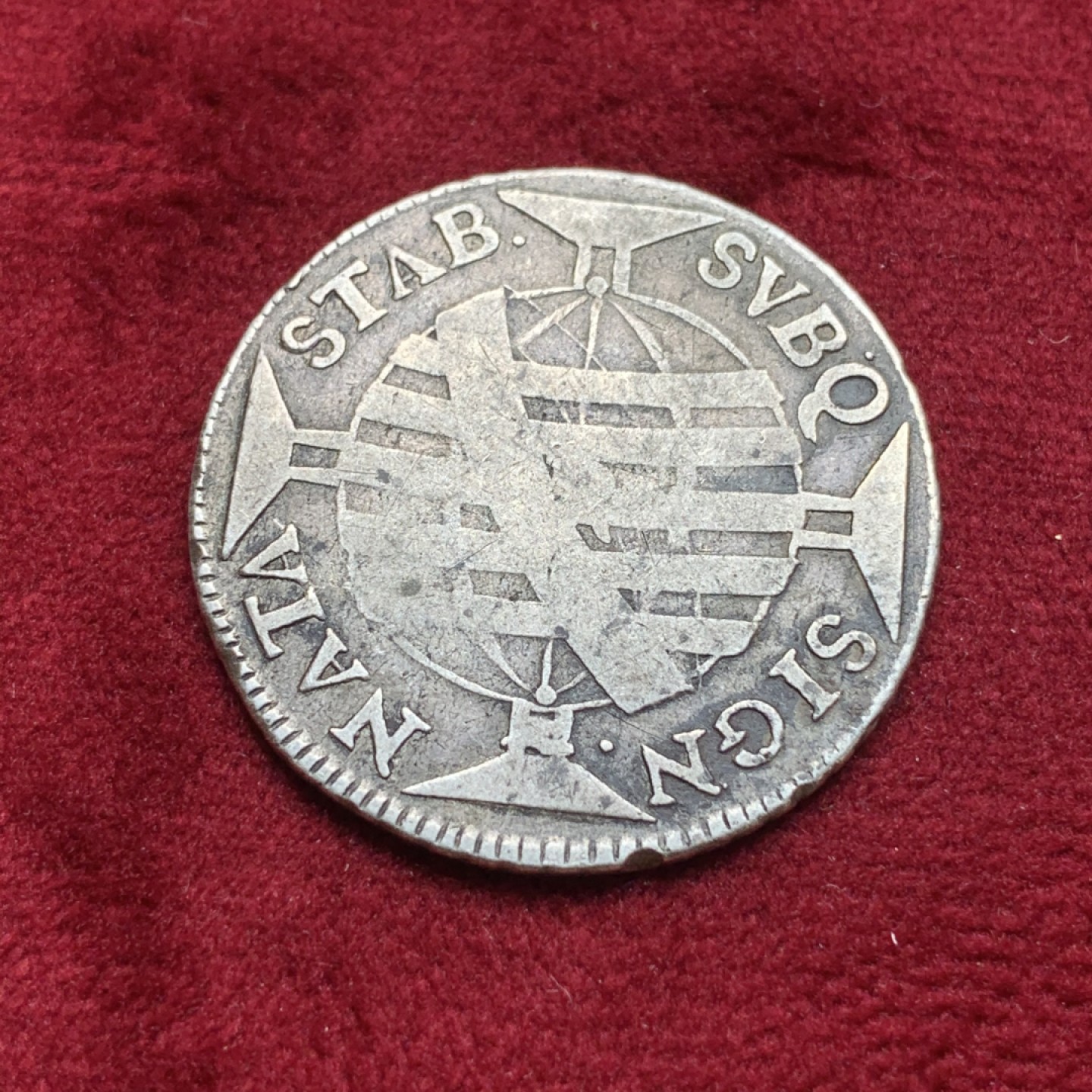 《竞宝斋》第76场-本周日，周一2场连拍（全场不限金额包邮） 葡属巴西 1764年 300面值 地球银币  非常少见的规格 原味包浆