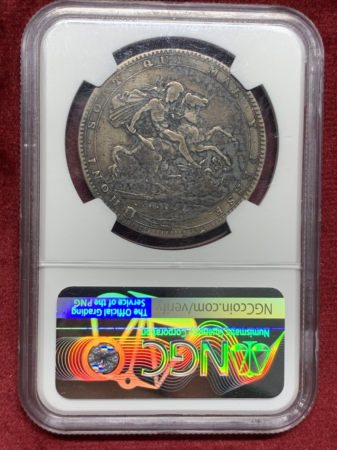 《竞宝斋》第76场-本周日，周一2场连拍（全场不限金额包邮） NGC 评级 英国 1819年 乔治三世 克朗 马剑银币 包浆太老了 双面非常的均匀