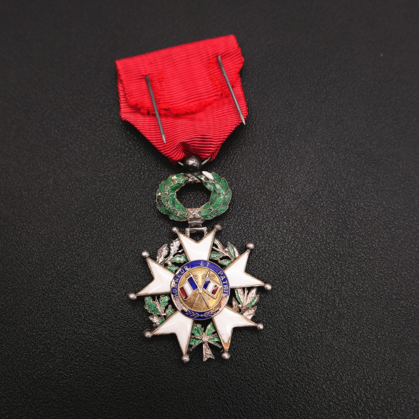 勋章奖章交易所7月23日拍卖 银质珐琅法国第四共和荣军勋章
