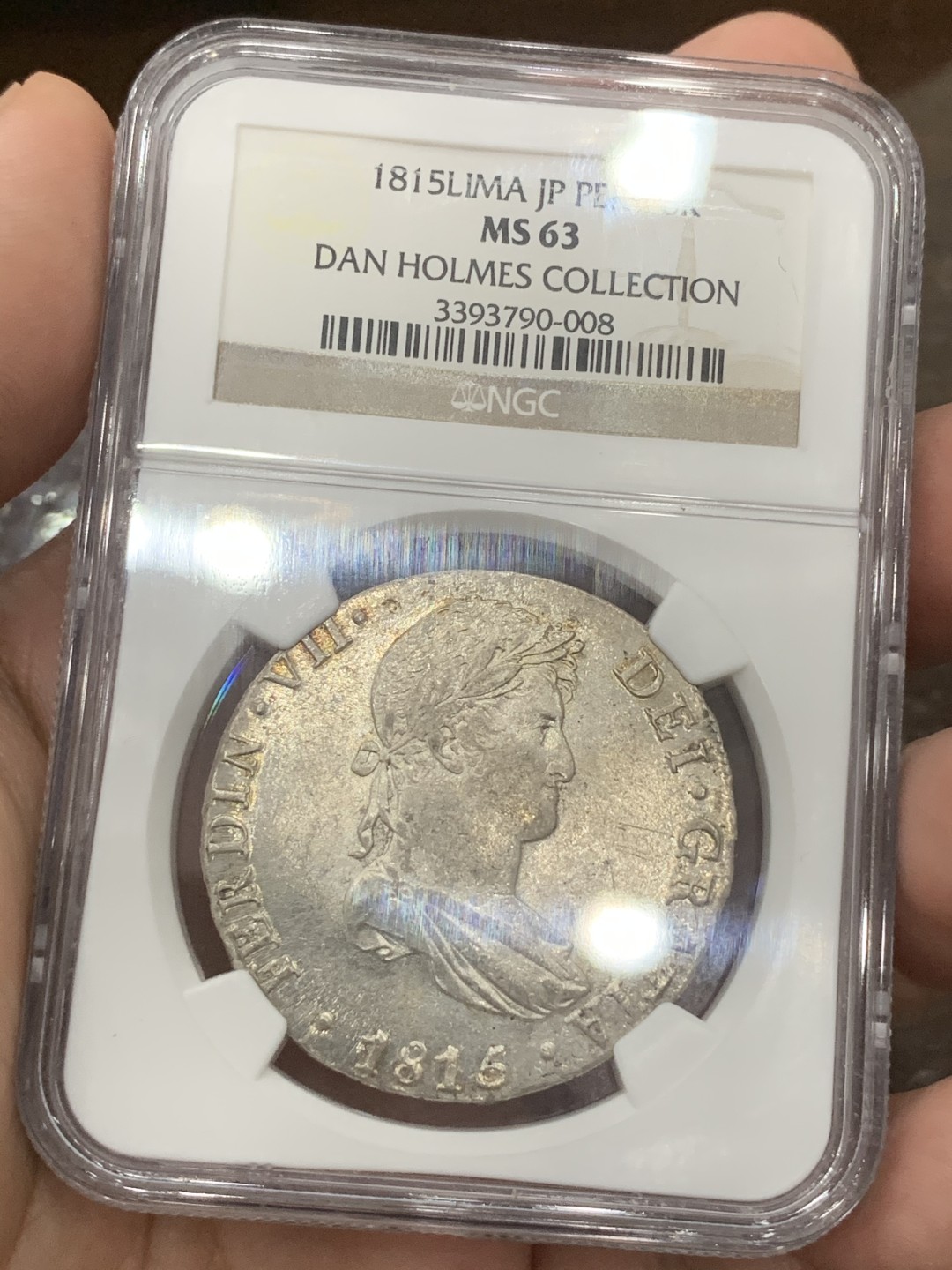 《竞宝斋》第76场-本周日，周一2场连拍（全场不限金额包邮） 亚军分 NGC MS63 秘鲁 1815年 费七 8R 双柱大银币 状态好 双面深打 名家旧藏 值得收集
