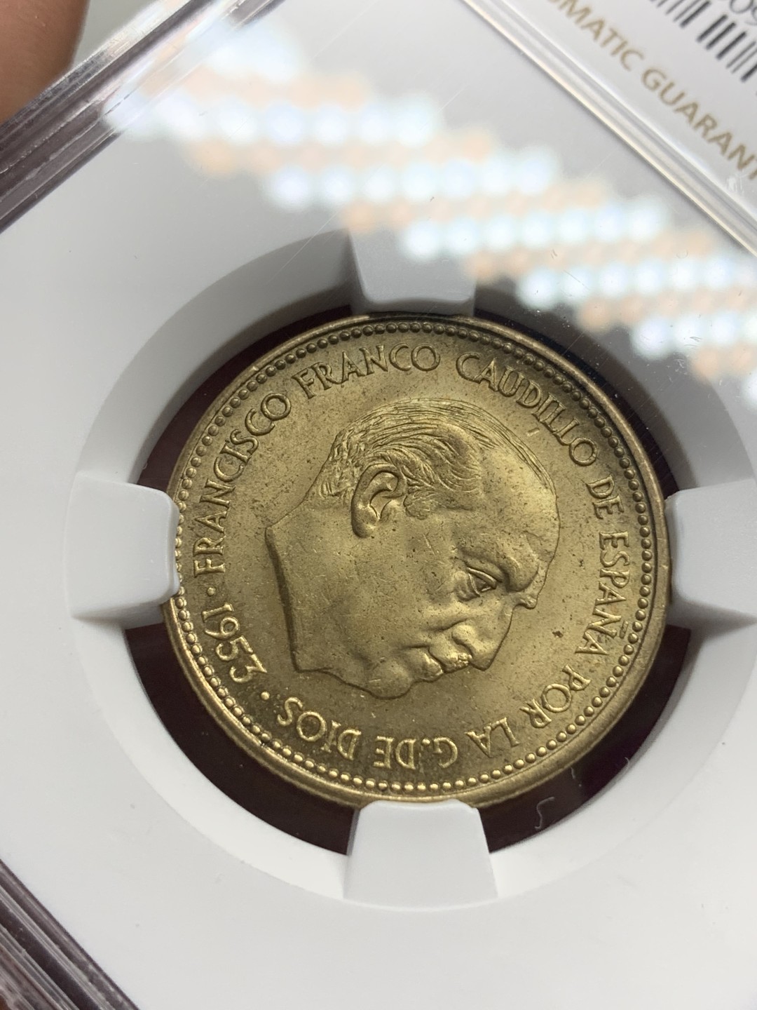 《竞宝斋》第76场-本周日，周一2场连拍（全场不限金额包邮） NGC-MS65 西班牙 1953年 佛朗哥 2.5比塞塔 铜币 少见面值 稀少品种