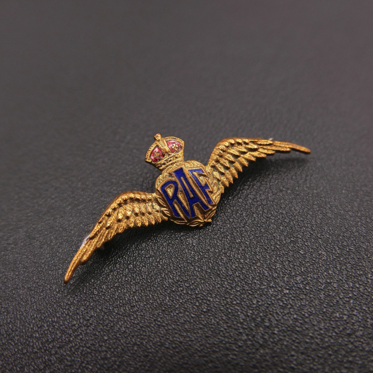 勋章奖章交易所7月23日拍卖 英国国王时期皇家空军徽章