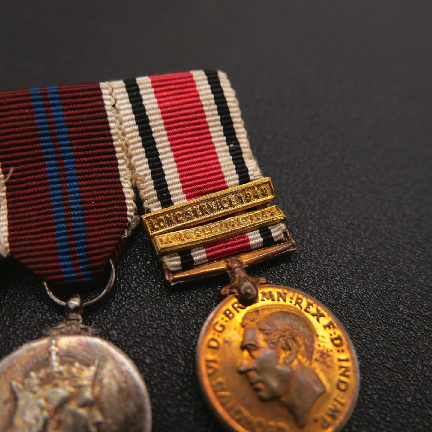 勋章奖章交易所7月23日拍卖 英国迷你奖章联排一组