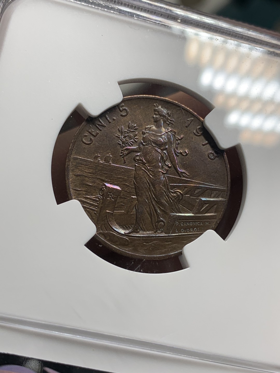 《竞宝斋》第76场-本周日，周一2场连拍（全场不限金额包邮） NGC-MS62BN  意大利1918年拿花5C大铜币，拿花真的漂亮，艺术性无以伦比