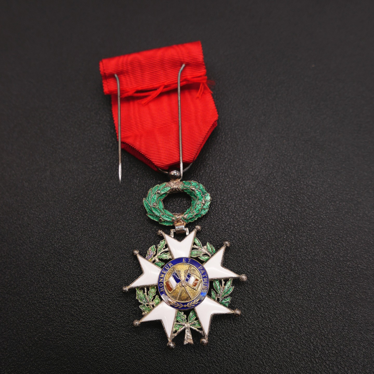 勋章奖章交易所7月23日拍卖 银质珐琅法国第三共和荣军勋章