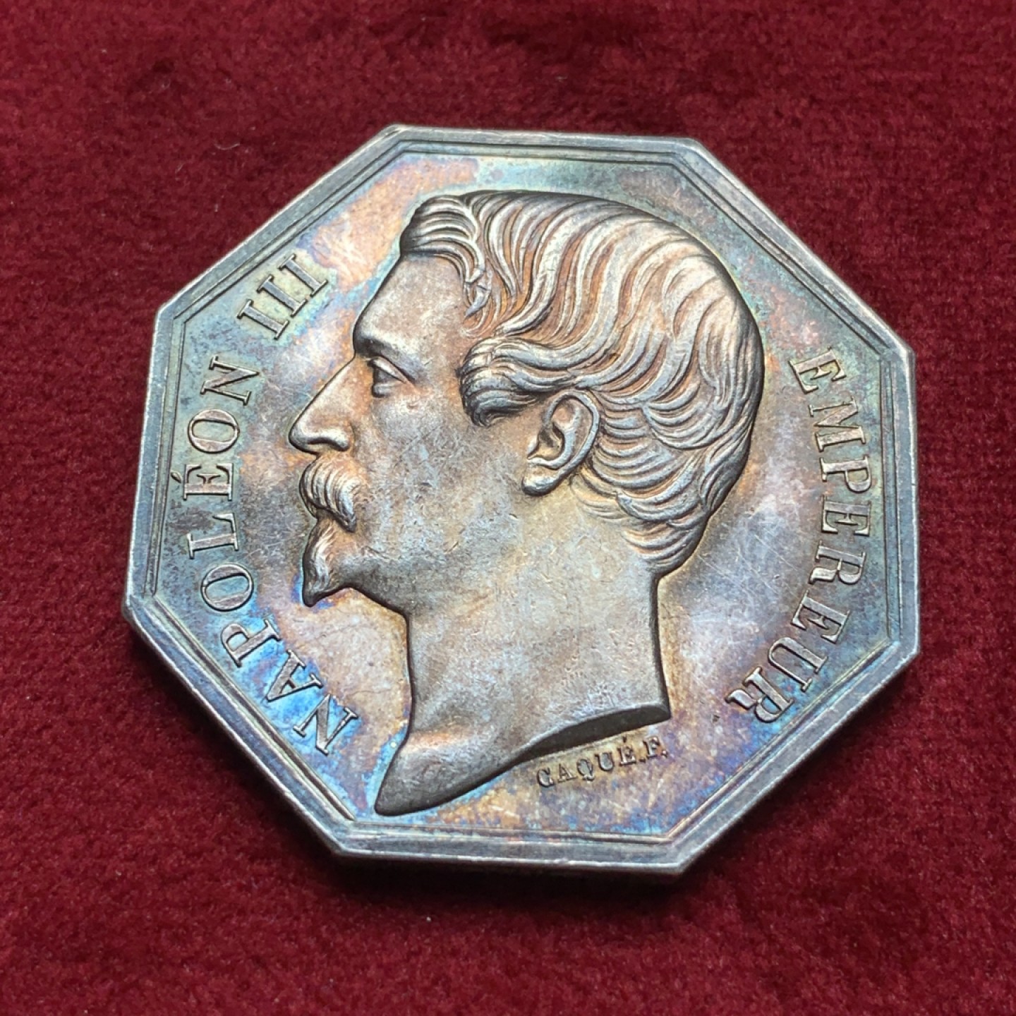 《竞宝斋》第76场-本周日，周一2场连拍（全场不限金额包邮） 法国1834年五彩拿破仑三世龙船八角银章，19.1克34mm手指AR边铭