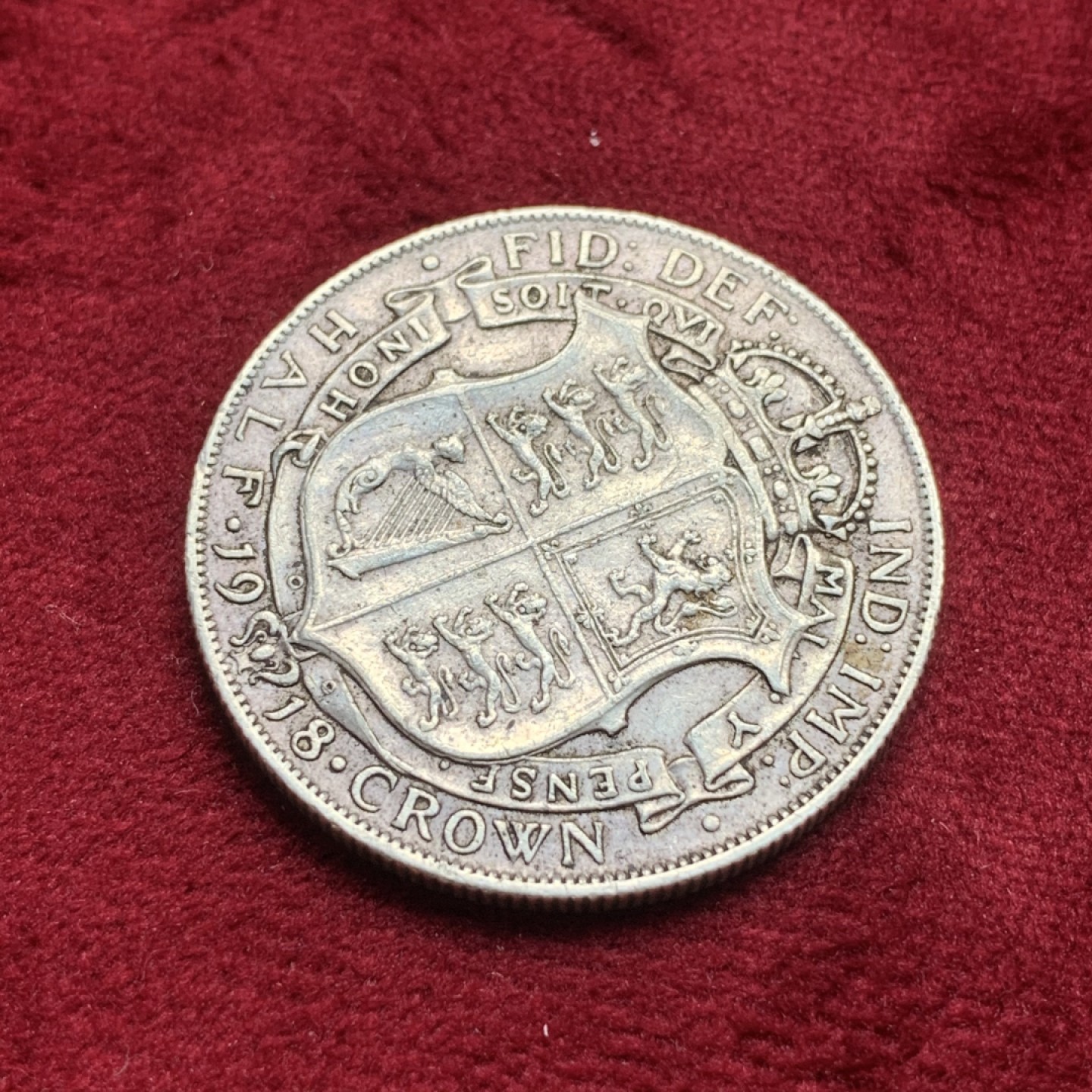 《竞宝斋》第76场-本周日，周一2场连拍（全场不限金额包邮） 英国 1918年 乔五 半克朗银币 925高银版  原味包浆 细节好