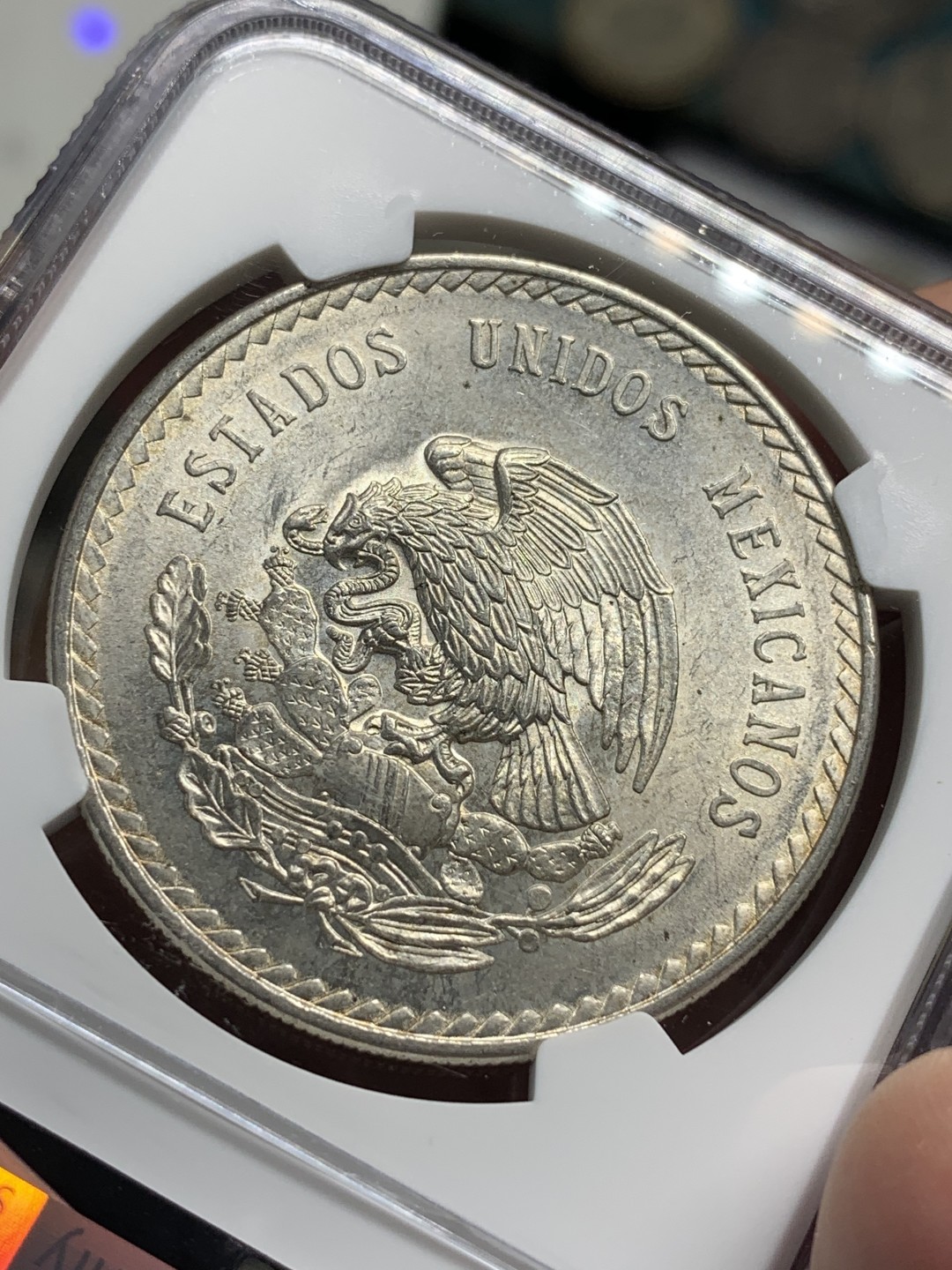 《竞宝斋》第76场-本周日，周一2场连拍（全场不限金额包邮） NGC-MS62 墨西哥 1947年印第安人 5比索大银币 好品原光